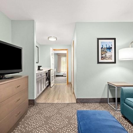 La Quinta By Wyndham Newport Ξενοδοχείο Εξωτερικό φωτογραφία