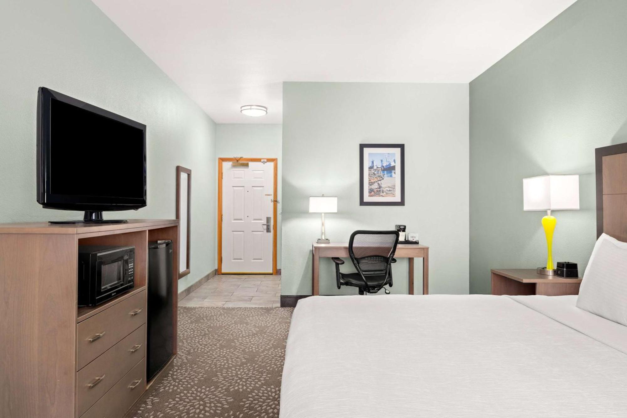 La Quinta By Wyndham Newport Ξενοδοχείο Εξωτερικό φωτογραφία